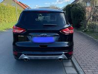 Gebraucht Ford Kuga Individual 180 PS (132 kW) 2015 Schwarz SUV