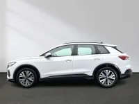 Gebraucht Audi Q4 e-tron Comfort 125 kW (170 PS) 2023 Gletscherweiß metallic SUV