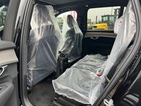 Neu Volvo XC90 Plus 455 PS (334 kW) 2025 Schwarz SUV