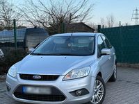 Gebraucht Ford Focus Ghia 145 PS (106 kW) 2009 Grau Limousine