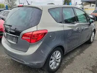 Gebraucht Opel Meriva drive 140 PS (102 kW) 2016 Muskatgrau/muskat braun(m2) Van / Kleinbus