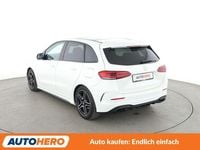 Gebraucht Mercedes B180 AMG line 136 PS (100 kW) 2022 Weiß Van / Kleinbus