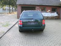 Gebraucht VW Passat 141 PS (103 kW) 2001 Grün metallic Kombi