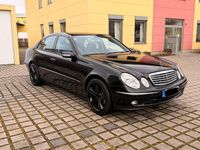 Gebraucht Mercedes E320 Avantgarde 224 PS (164 kW) 2005 Schwarz Limousine