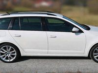 Gebraucht Skoda Octavia Ambition 150 PS (110 kW) 2015 Weiß Kleinwagen
