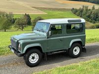 Gebraucht Land Rover Defender 122 PS (89 kW) 2012 Grün SUV