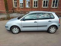 Gebraucht VW Polo Basis 75 PS (55 kW) 2002 Silber Limousine