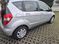 Gebraucht Mercedes A150 90 PS (66 kW) 2009 Silber Kleinwagen