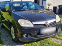Używany Opel Tigra 90 KM (66 kW) 2007 Czarny Kabriolet