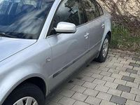 Gebraucht VW Passat 101 PS (74 kW) 2001 Limousine