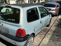 Używany Renault Twingo 75 KM (55 kW) 2005 Szary Hatchback
