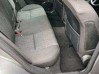 Gebraucht Mercedes C180 156 PS (114 kW) 2008 Grau Limousine
