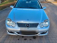Gebraucht Mercedes C180 143 PS (105 kW) 2007 Silber Coupé