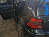 Gebraucht VW Golf IV 75 PS (55 kW) 1998 Schwarz Kleinwagen