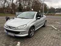 Gebraucht Peugeot 206 CC 109 PS (80 kW) 2004 Silber Cabrio