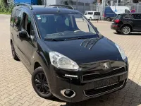 Gebraucht Peugeot Partner Tepee Allure 120 PS (88 kW) 2012 Schwarz Van / Kleinbus