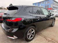 Gebraucht BMW 218 150 PS (110 kW) 2022 Schwarz ii/bonnet fluid black Van / Kleinbus