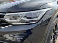 Gebraucht VW Tiguan Allspace R-line 190 PS (139 kW) 2024 Schwarz / deep black (metallic) SUV