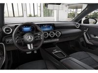 Gebraucht Mercedes CLA200 Shooting Brake Premium 163 PS (119 kW) 2024 Grau Kombi