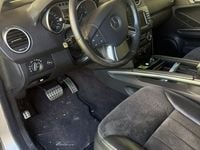 Gebraucht Mercedes ML320 224 PS (164 kW) 2005 Silber SUV