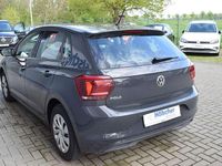 Gebraucht VW Polo 116 PS (85 kW) 2019 Grau Kleinwagen