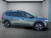 Neu Dacia Jogger 101 PS (74 kW) 2025 Grün Van / Kleinbus