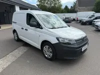 Gebraucht VW Caddy 102 PS (75 kW) 2022 Weiß Van / Kleinbus