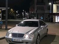 Gebraucht Mercedes CLK230 197 PS (144 kW) 2003 Silber Coupé