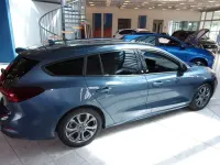 Gebraucht Ford Focus ST-Line X 125 PS (91 kW) 2024 Blau Limousine
