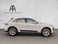 Gebraucht Porsche Macan 265 PS (194 kW) 2022 Weiã SUV