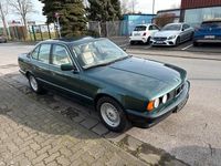 Gebraucht BMW 525 140 PS (102 kW) 1993 Grün Limousine