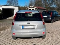 Gebraucht Ford Fiesta 80 PS (58 kW) 2008 Silber Kleinwagen