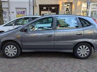 Gebraucht Nissan Almera Tino Acenta+ 116 PS (85 kW) 2005 Grau Van / Kleinbus