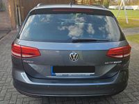 Gebraucht VW Passat Comfortline 150 PS (110 kW) 2017 Grau Kombi