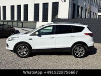 Gebraucht Ford Kuga Titanium 163 PS (119 kW) 2013 Frostweiß SUV