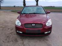 Gebraucht Hyundai Accent 97 PS (71 kW) 2006 Rot Limousine