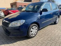 Używany Skoda Fabia Special 60 KM (44 kW) 2011 Niebieski Hatchback
