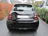 gebraucht Fiat 500e Action Werksgarantie bis 11/2024