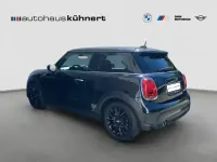 Gebraucht Mini Cooper Classic 136 PS (100 kW) 2023 Schwarz Kleinwagen