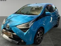 Gebraucht Toyota Aygo X-play 72 PS (52 kW) 2019 Blau Kleinwagen