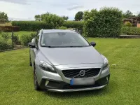 Gebraucht Volvo V40 CC Momentum 120 PS (88 kW) 2016 Grau Kombi