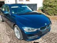Gebraucht BMW 330 Luxury Line 258 PS (189 kW) 2012 Blau Limousine