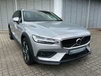 gebraucht Volvo V60 CC Cross Country*Ultimate*Bowers*Standheizun