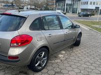 Gebraucht Renault Clio II 75 PS (55 kW) 2009 Braun Kleinwagen