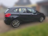 Gebraucht BMW 218 Active Tourer 136 PS (100 kW) 2016 Schwarz Van / Kleinbus