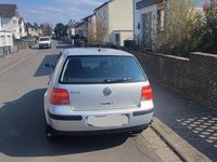 Gebraucht VW Golf IV 75 PS (55 kW) 2000 Silber Kleinwagen