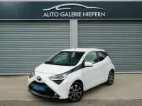 Gebraucht Toyota Aygo Connect Style 72 PS (52 kW) 2018 Weiß Kleinwagen