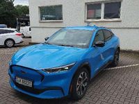 Gebraucht Ford Mustang Mach-E Basis 197 kW (269 PS) 2022 Grabber blue metallic SUV