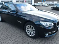 Gebraucht BMW 750L Performance 381 PS (280 kW) 2013 Azuritschwarz metallic Limousine