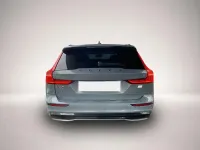 Gebraucht Volvo V60 Plus 455 PS (334 kW) 2023 Manufacturer Kombi
